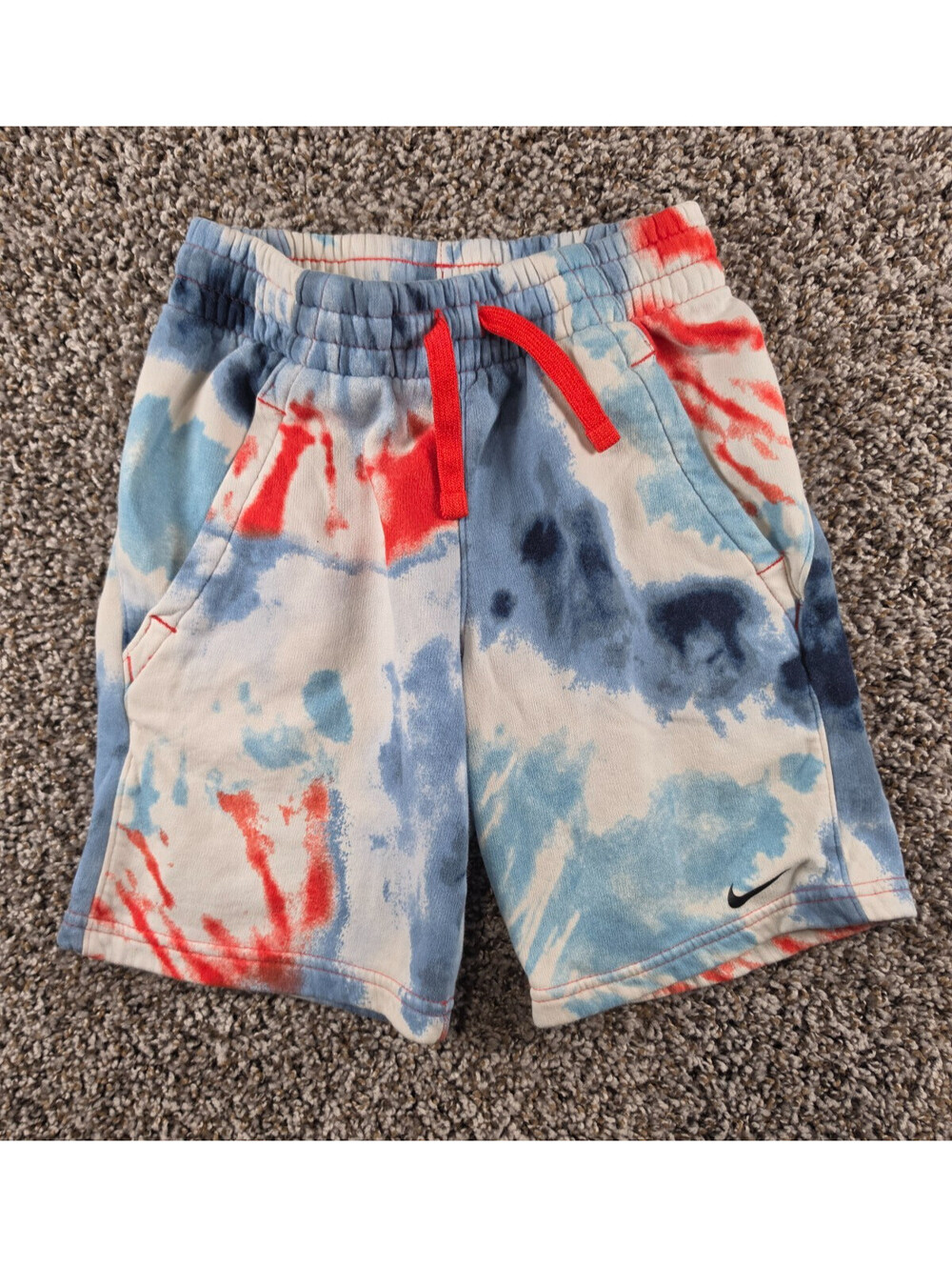 Nike Boys Sz S Sweatshorts Athletic Shorts Tie Dye Red White Blue Patriotic